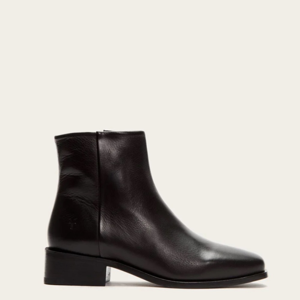 Frye River Inside Zip Classic Low Block Heel Black Square Toe Everyday AnkleBoot - Picture 5 of 16